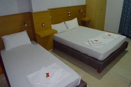 Zorbas Studios apartment